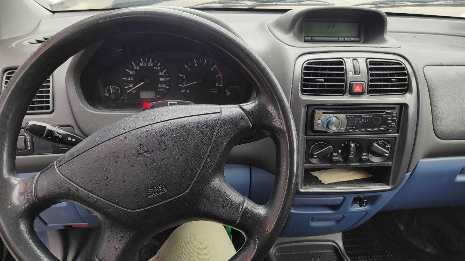 Mitsubishi Space Star 1.3 benzyna rocznik 2001