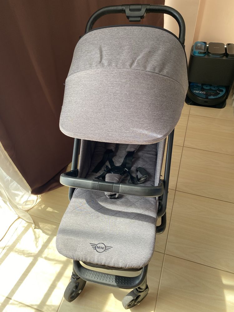 Прогулянкова коляска easywalker mini