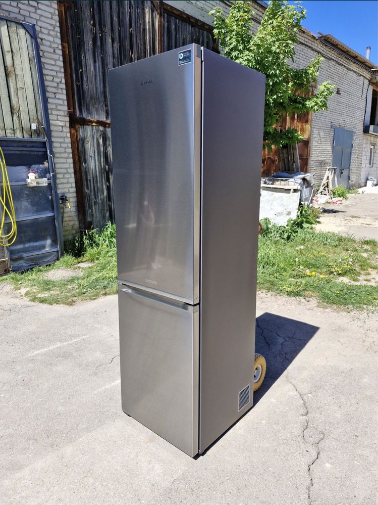 Продам Б/у Холодильник Samsung RB36J8799S4.NoFrost. 2023 рік.Доставлю