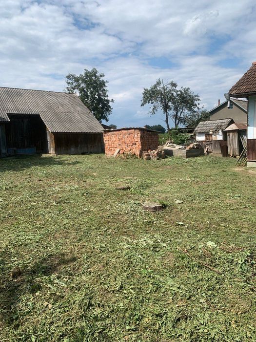 Продається будинок 30 соток землі