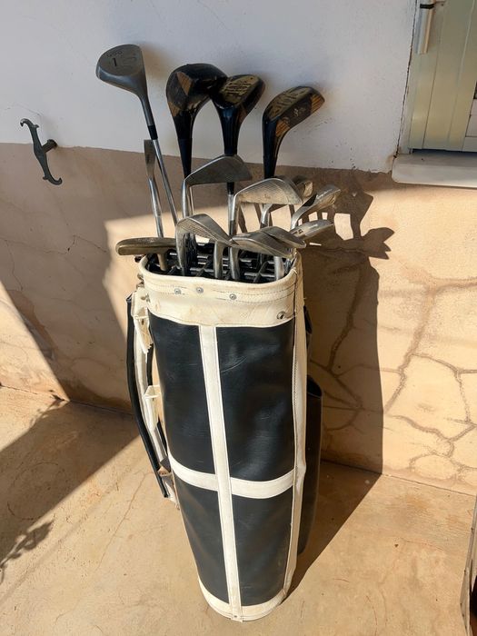 Saco de golfe com 14 tacos