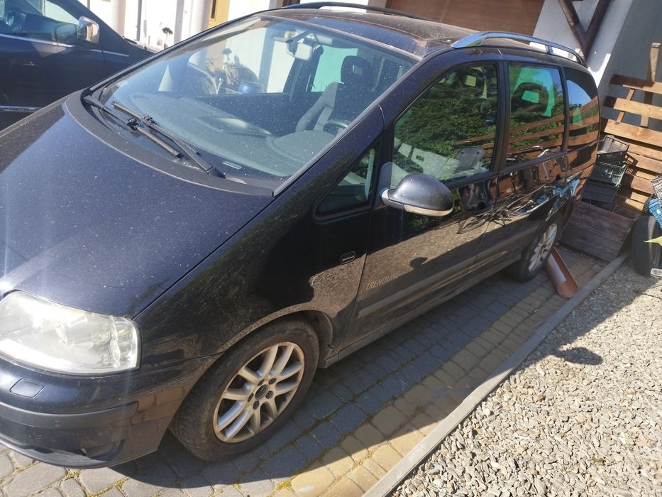 Sharan volkswagen 1.8turbo benzyna  nowy gaz z opłatami.