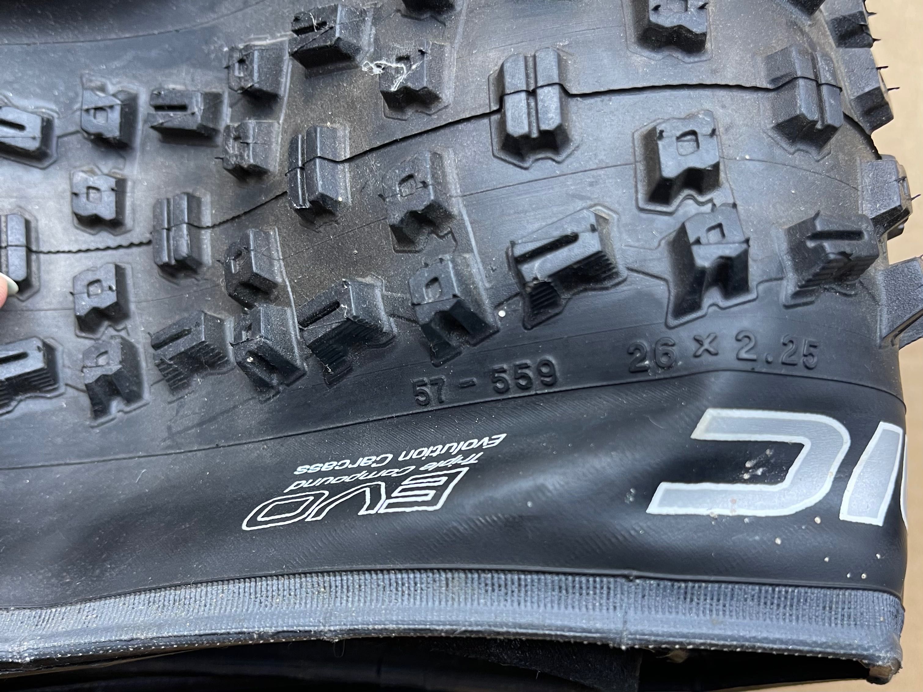 Opona rowerowa SCHWALBE NOBBY NIC Evolution 26x2.25 MTB / OP-112