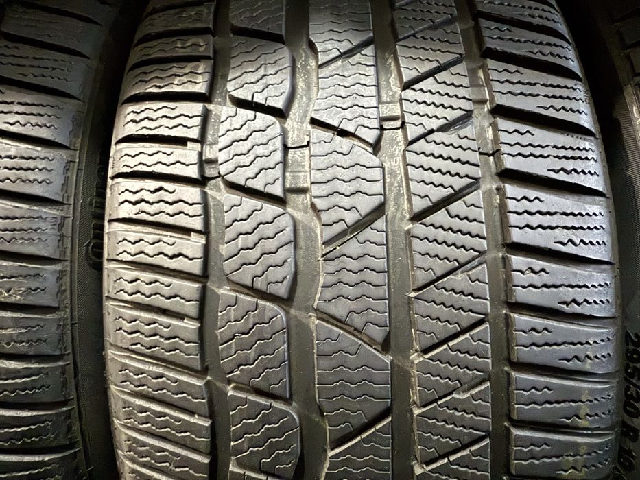 255/35 295/30 r19 Continental