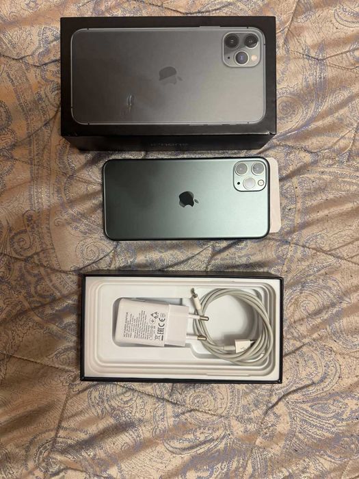 iPhone 11 Pro Max в очень хорошем состоянии