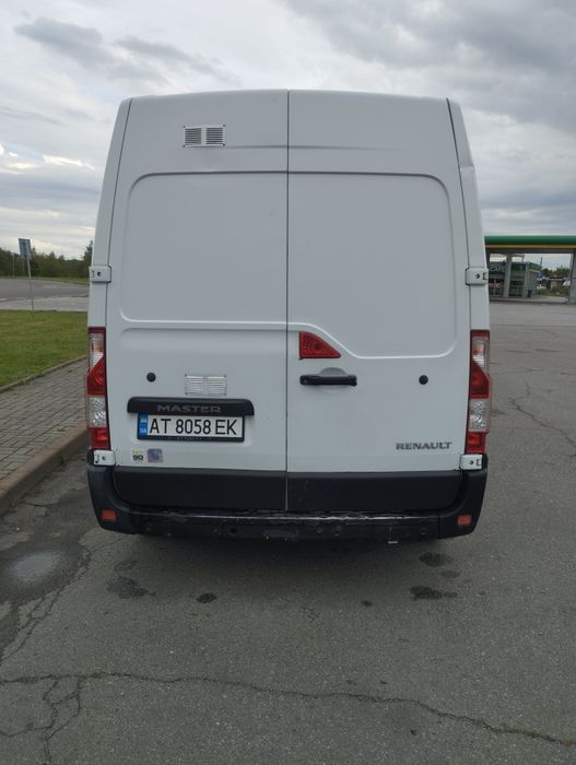 Продається  Renault Master2.3. 2015 року 8 + 1.  120 кВт 165 конейконе