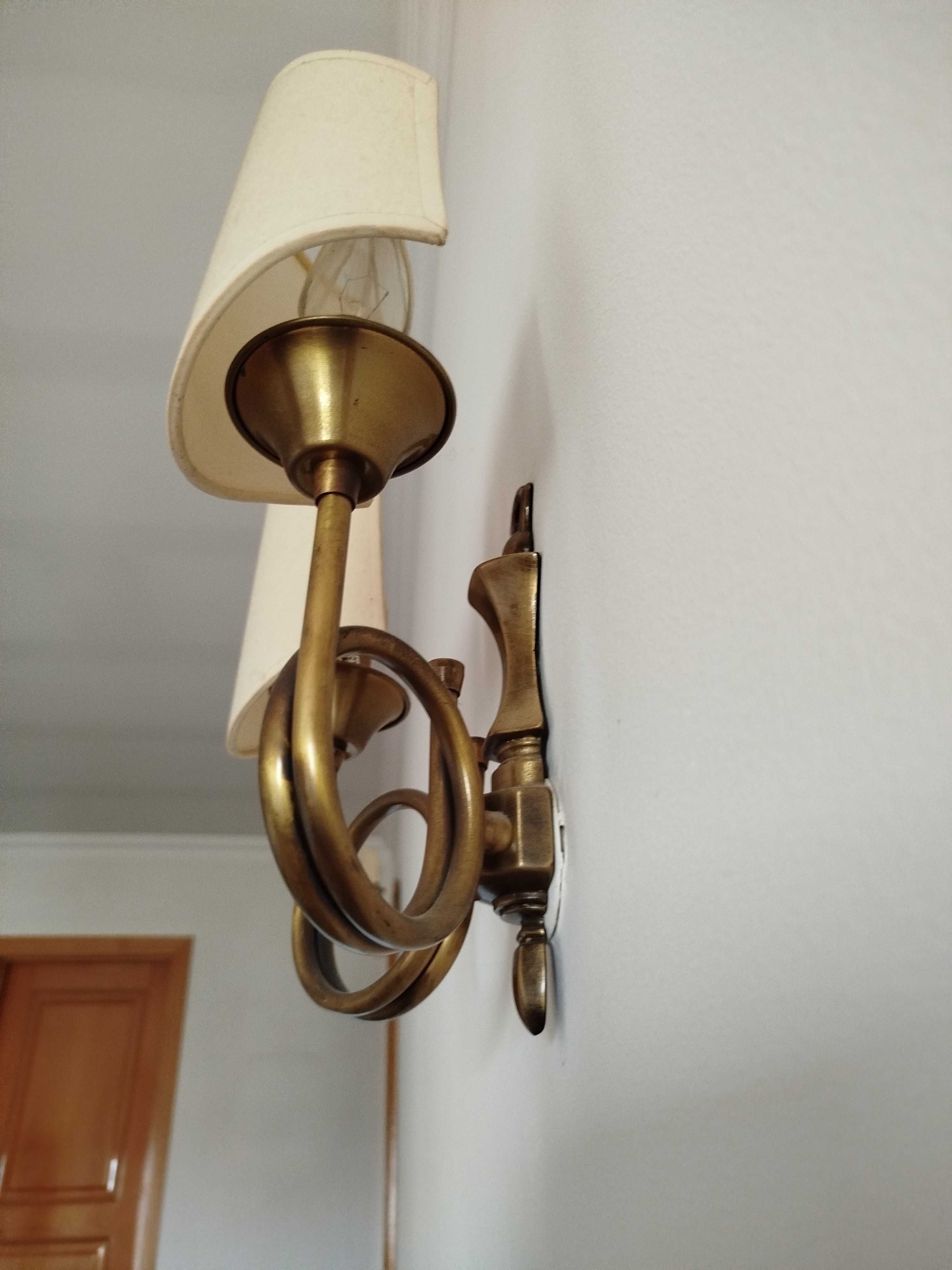 Candeeiro de parede 2 luzes em latão