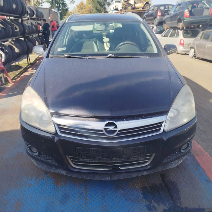 Opel Astra H na części .