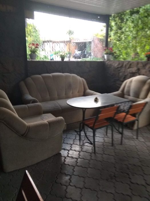 Продам диван без кресел