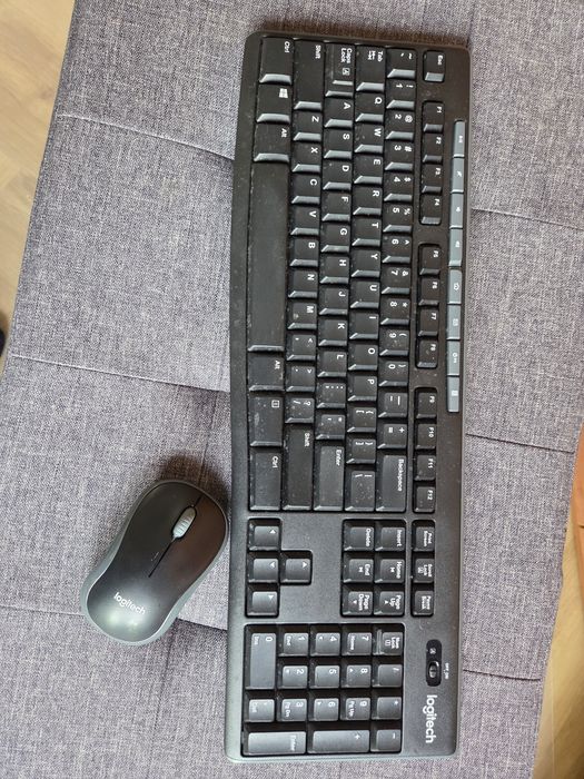 zestaw klawiatury i myszy Logitech MK270