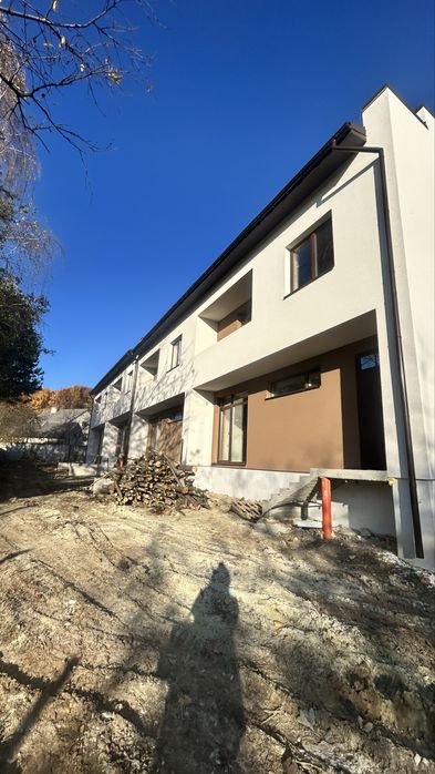 Продаж таунхаусів в Оброшино поруч лісу вул. Садова