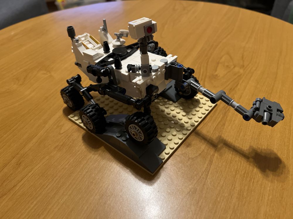 Lego 21104 Cuusoo - NASA Mars Łazik Laboratorium