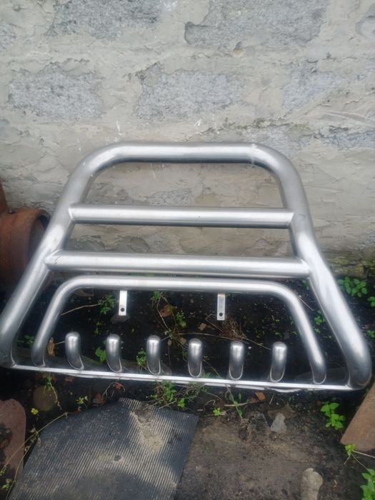 Продам кенгурятник до джипа, пікапа.