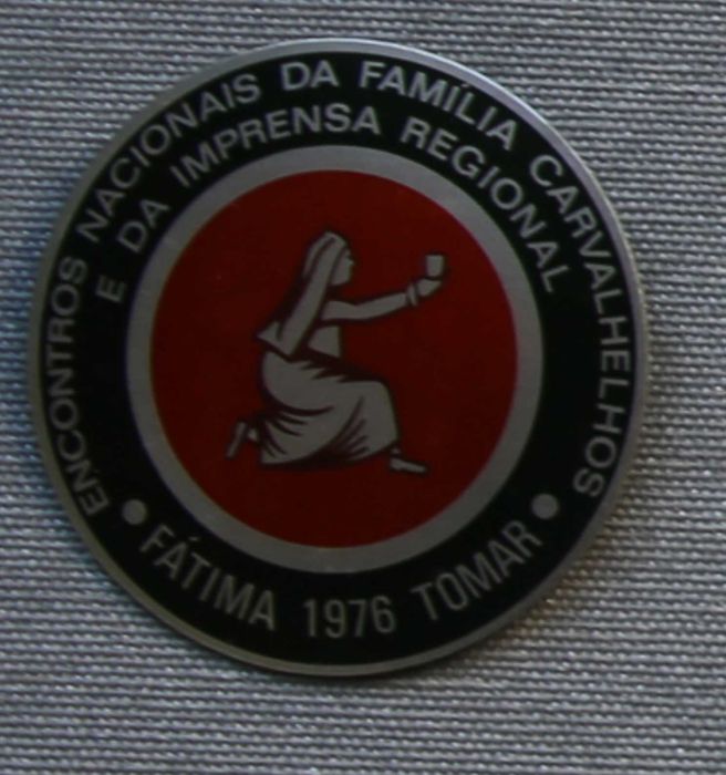 Pins C.C. 8 Tipi Mateus Rose e outros