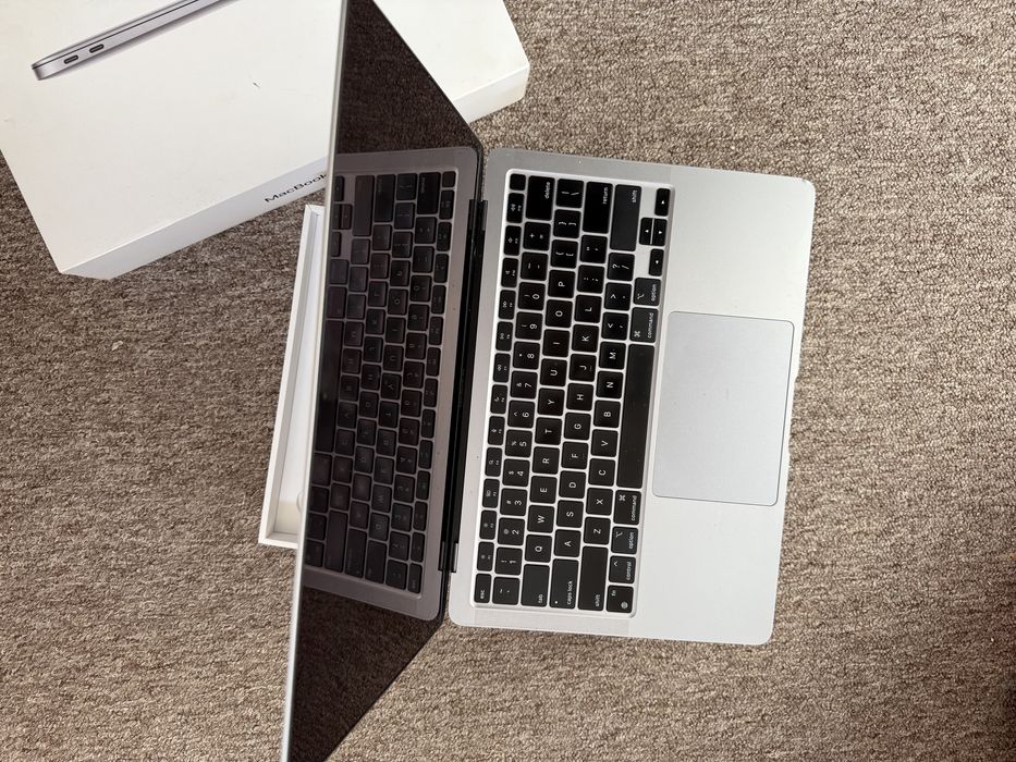 Macbook air 13 M1 8gb 266gb ssd space grey коробка комплект 400$
