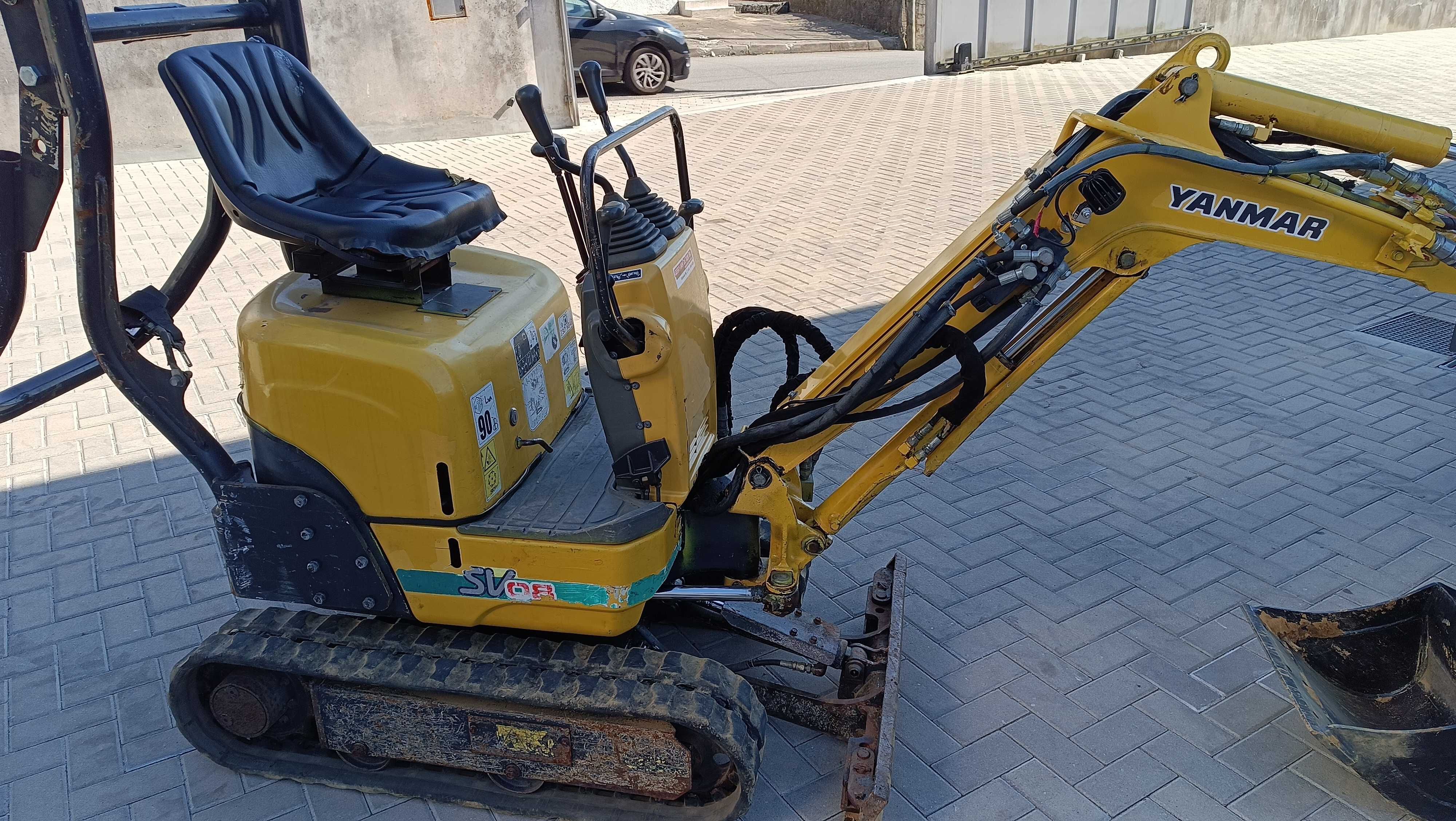Mini giratória Yanmar SV08-1