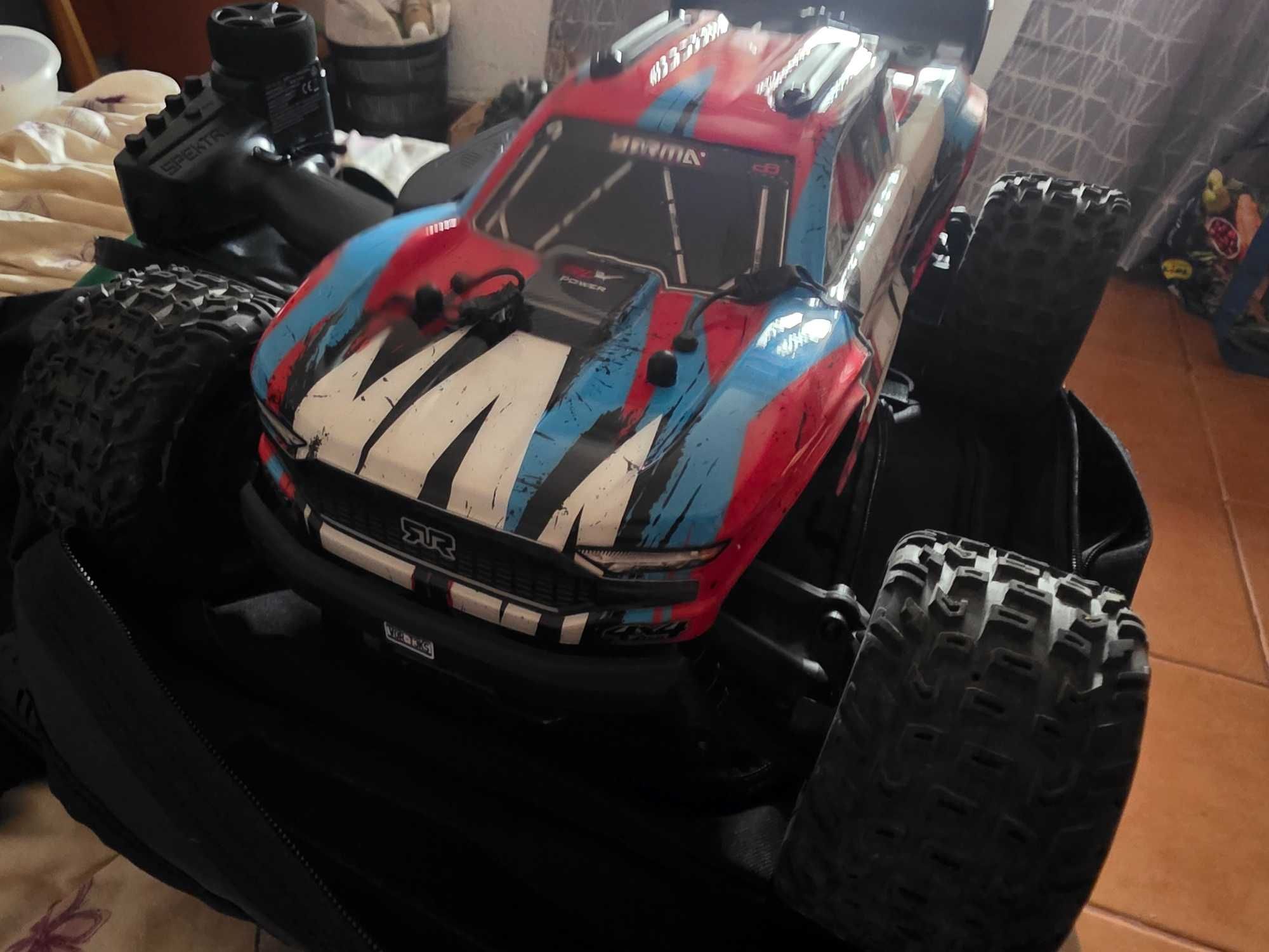 Arrma VORTEKS 4X4 3S BLX 1/10 Stadium Truck RTR