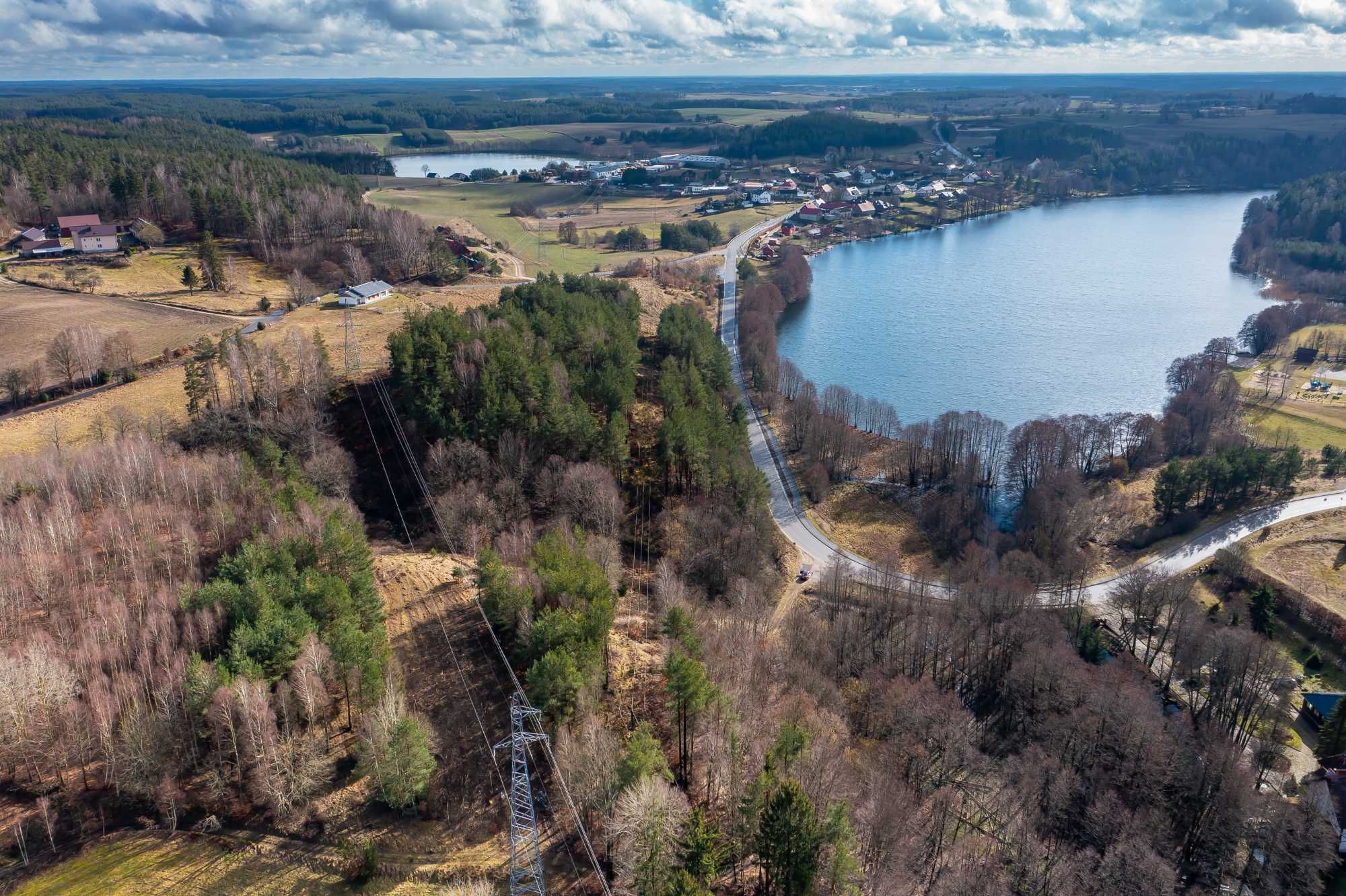 Cudna - Turystyczno-rekreacyjna działka z cudnym widokiem na jezioro