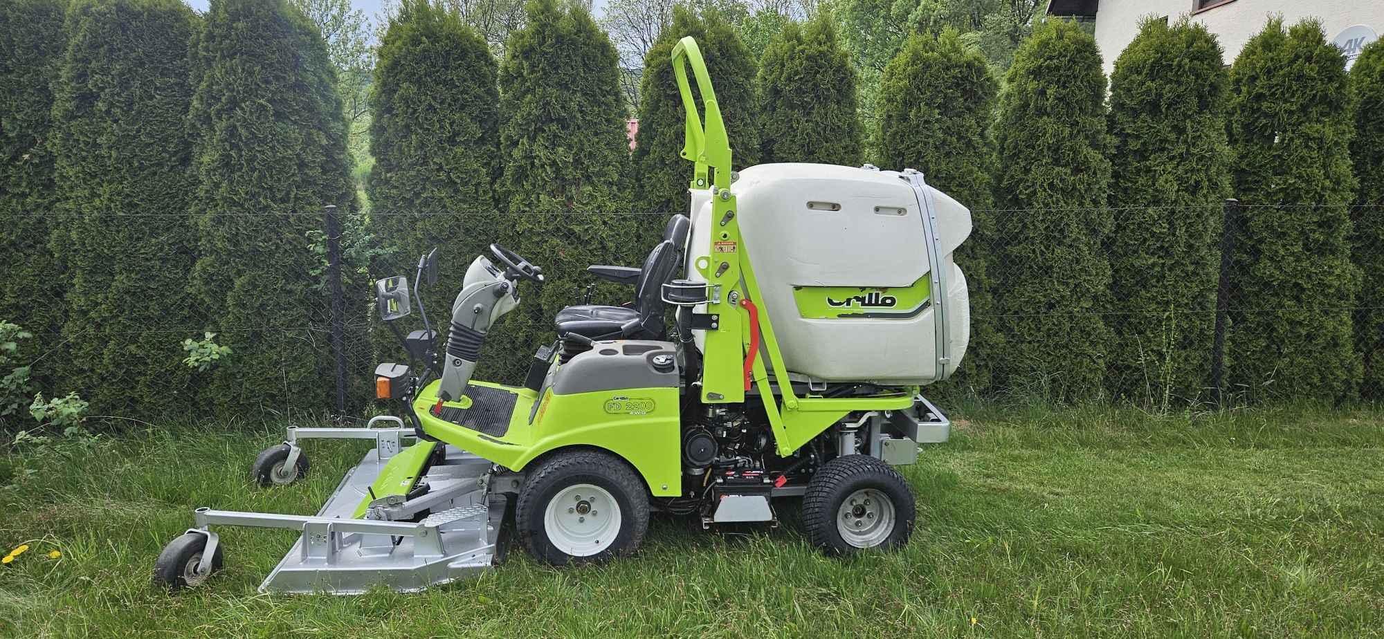 Kosiarka traktorek Grillo FD 2200 diesel 4x4 Wysoki wysyp