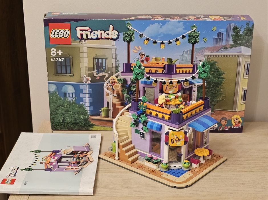 Lego friends jadłodajnia w Heartlake 41747