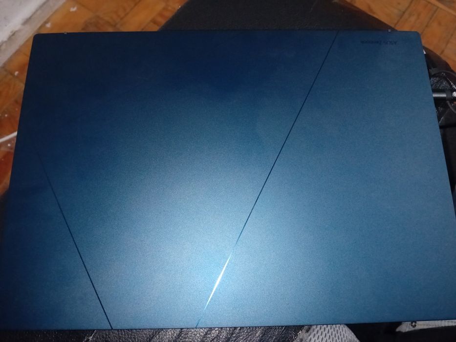 ASUS Zenbook pc novo