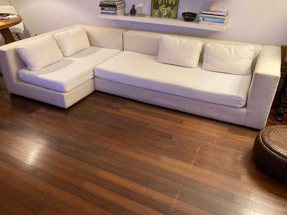 2 Sofás "area store", com combinações variadas