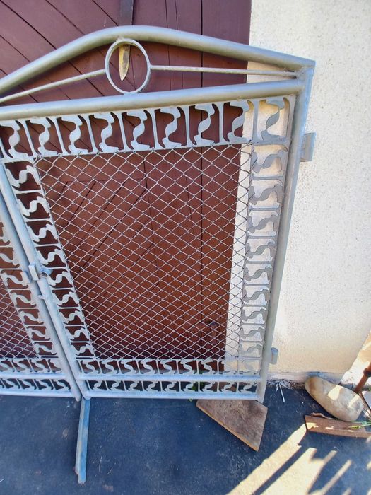 Брама з фірткою.