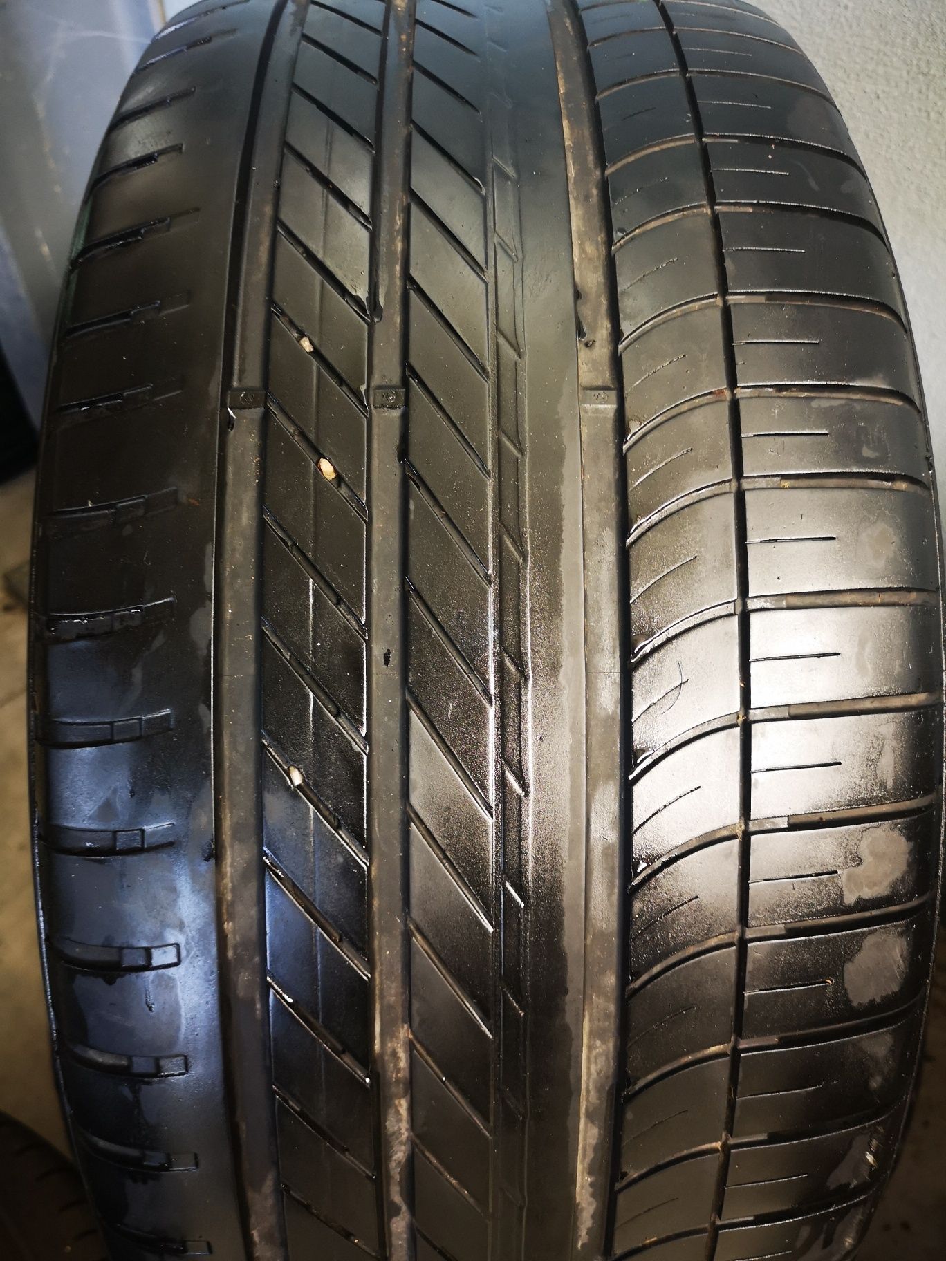 285/45R19 RFT Goodyear