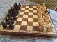 Продам дерев'яні шахмати