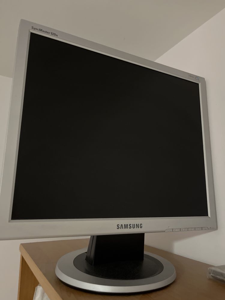 Monitor Samusng Syncmaster 920 hdmi/vga