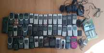 Lote Completo de 41 Telemóveis Antigos (Nokia, Siemens, Samsung)