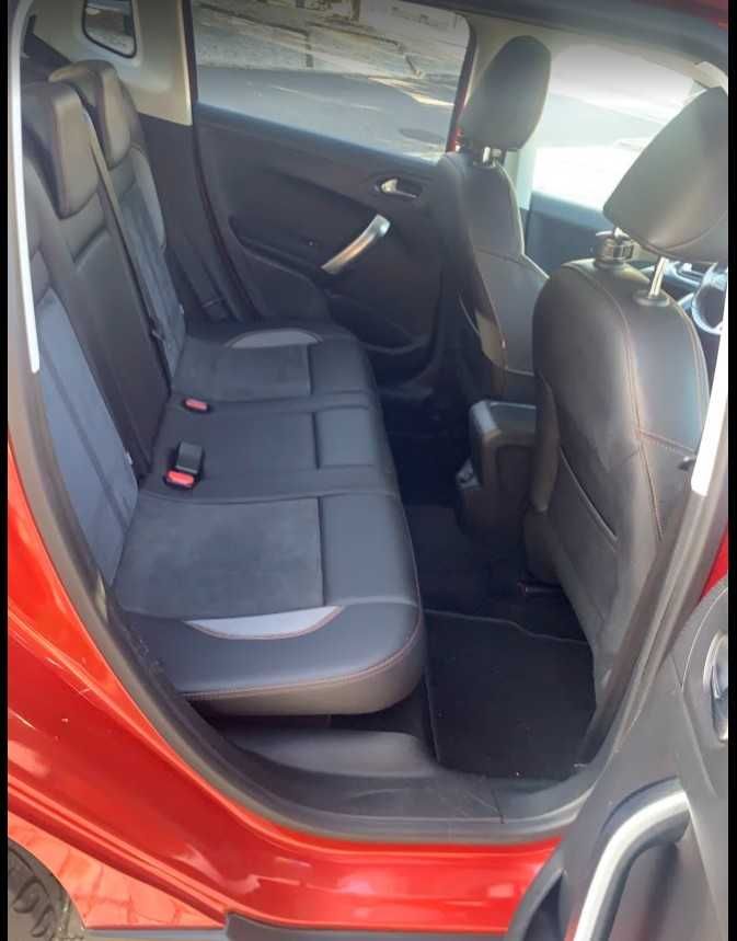 Peugeot 2008 Crossway 1.6 BlueHDi – 2015 – Vermelho