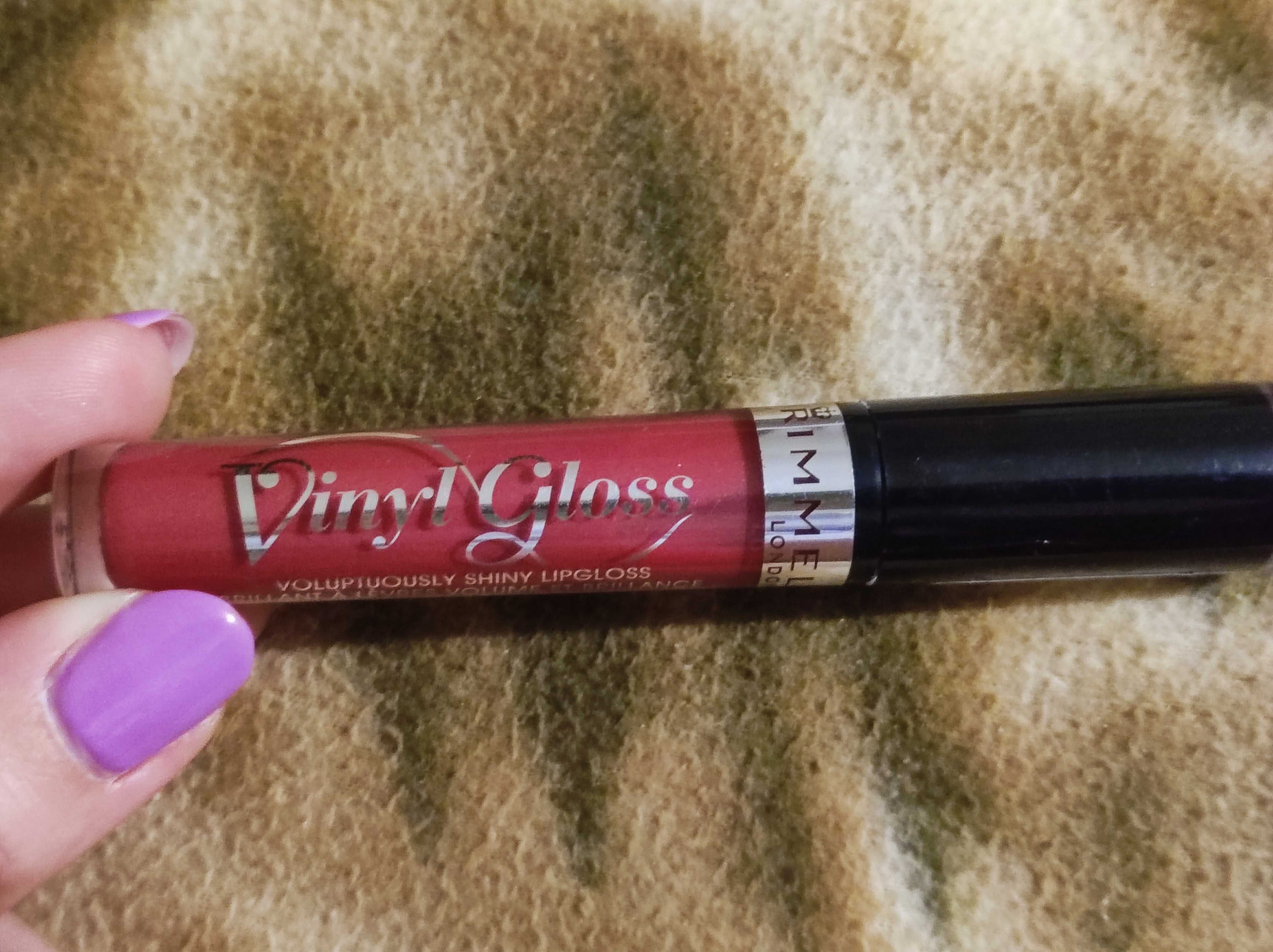 Błyszczyk Rimmel vinyl gloss 550 lovesick