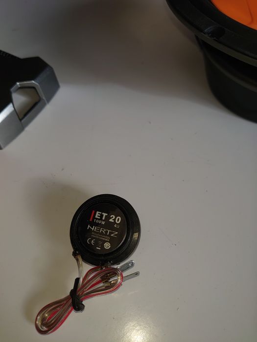 Автомобильная компонентная двухполосная АС Hertz ESK165L/новая/