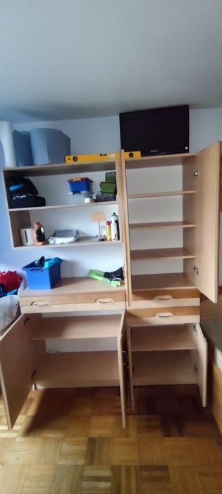 Meble do  pokoju z łóżkiem