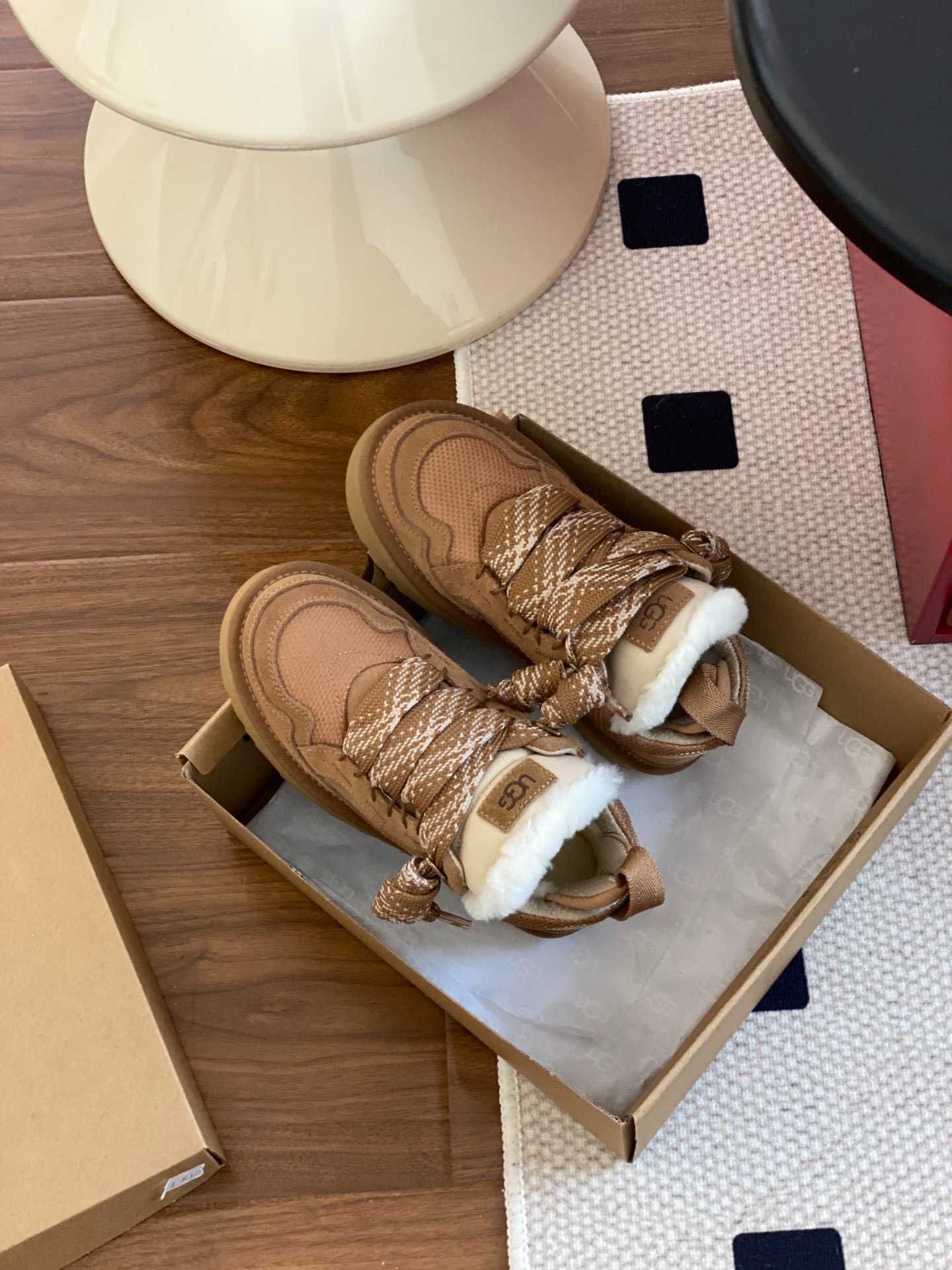 Botki UGG W Highmel Brązowe EU 37