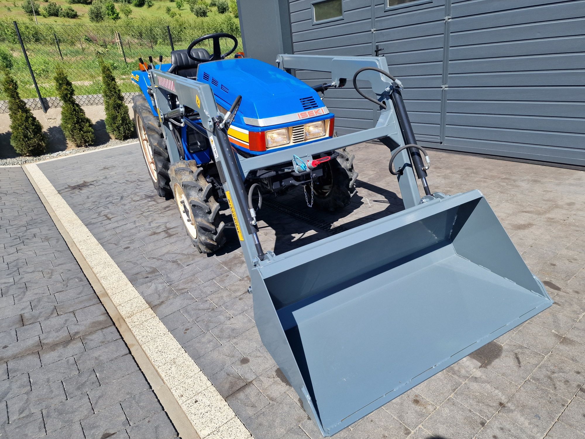 Iseki TU185,4x4,ładowacz czołowy,mini traktor,japoński,traktorek