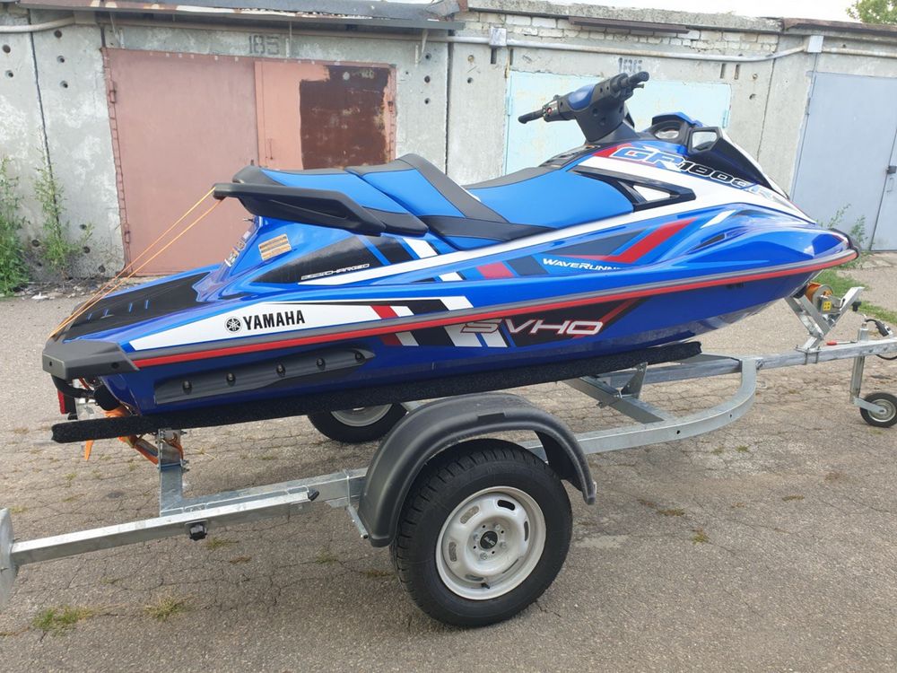 Продам Yamaha GP1800R SVHO с прицепом.