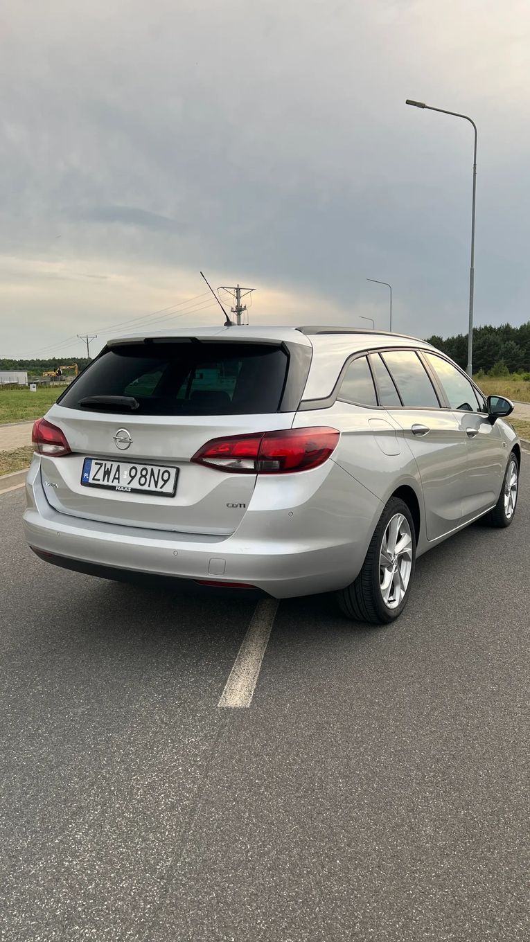Opel Astra 1.6 CDTI 110KM, serwisowany ASO, długie opłaty