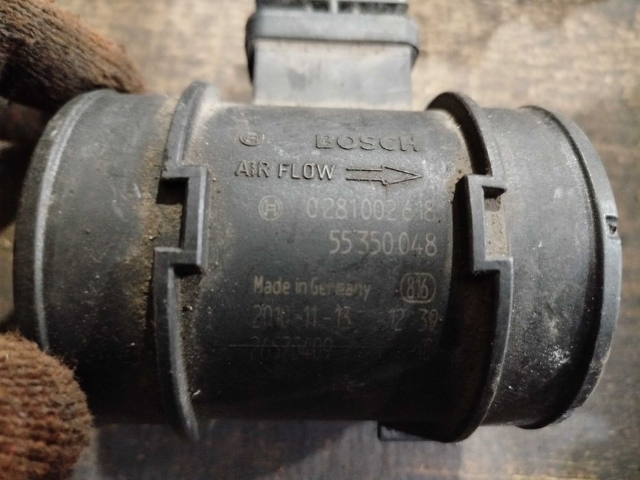 Расходомер ДМРВ Opel Combo Corsa D Signum Vectra C Astra H 1.3 1.9CDTI