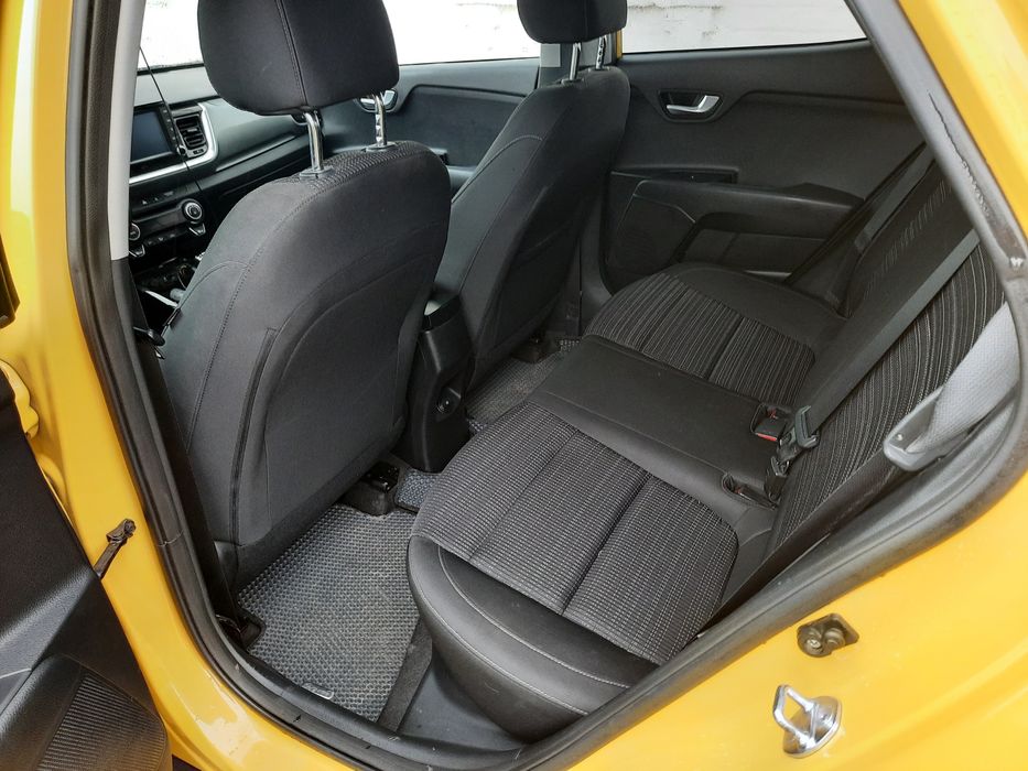 Продам Кіа стонік