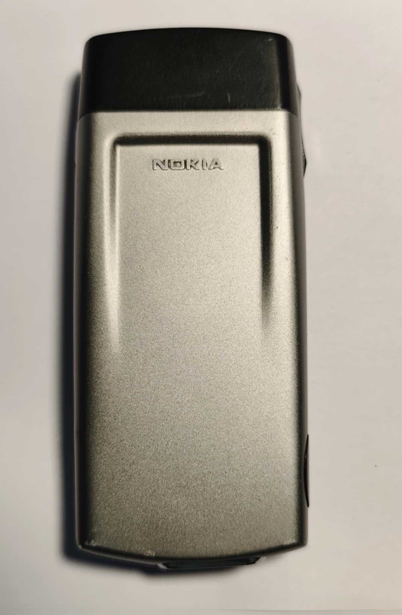 Retro Nokia 8850 ładowarką stojącą zabytek stan kolekcjonerski klasyk