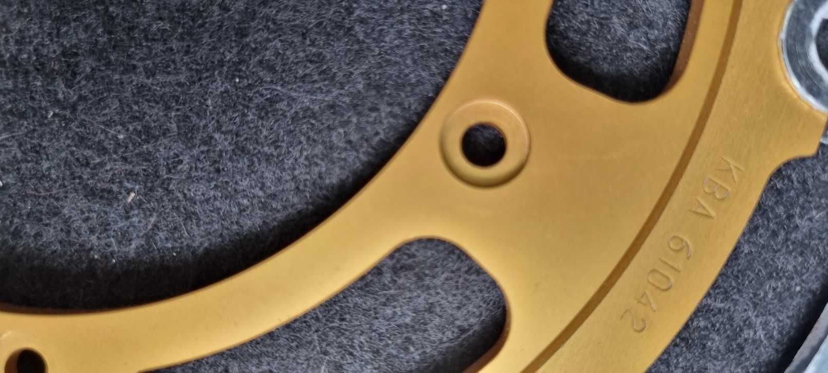 Tarcza tarcze motocyklowe nowe w cenie jednej