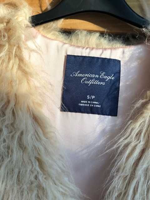 Kamizelka futrzana AMERICAN EAGLE, rozmiar S