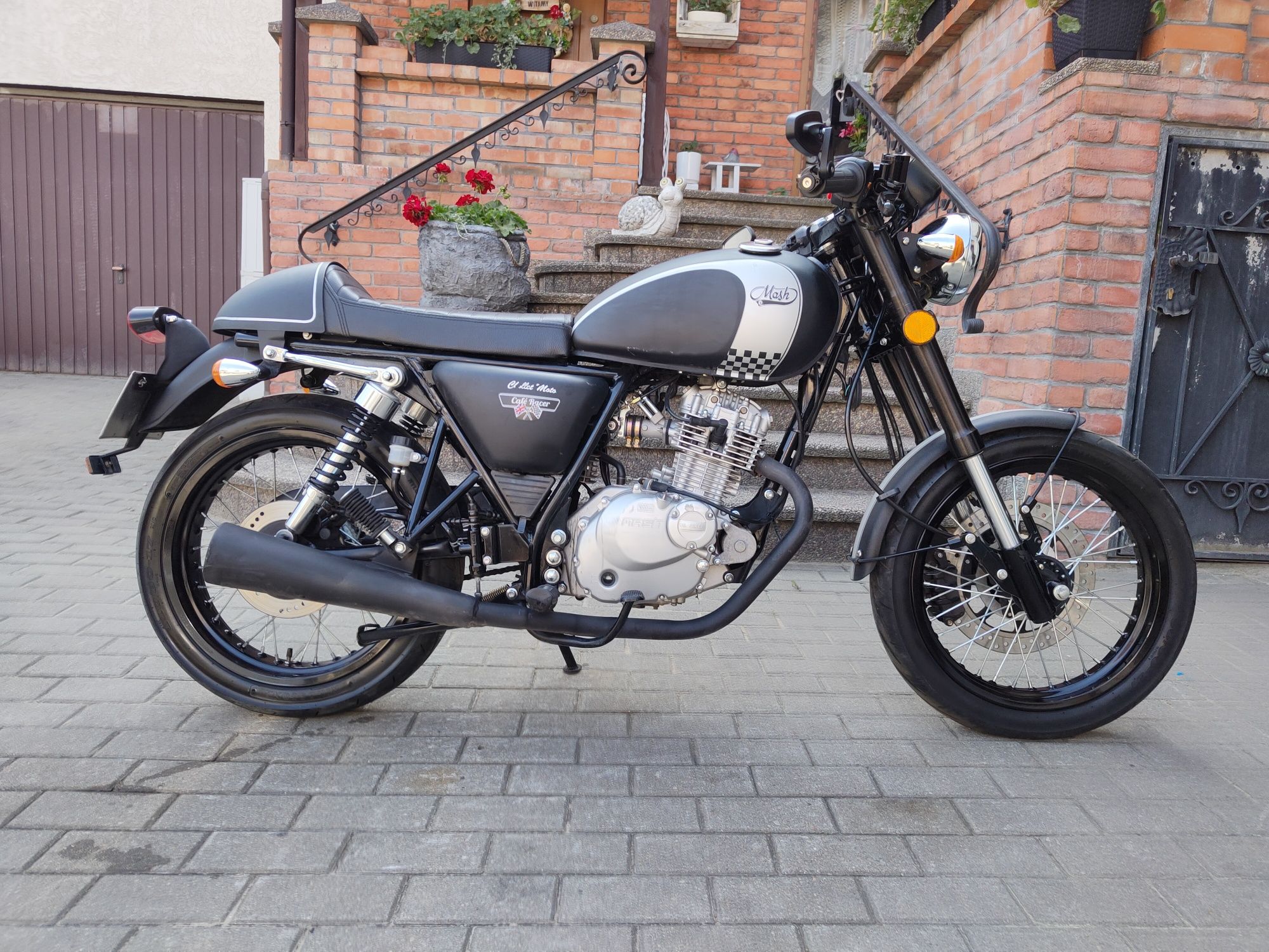 Mash 125 Transport Cafe Racer Scrambler