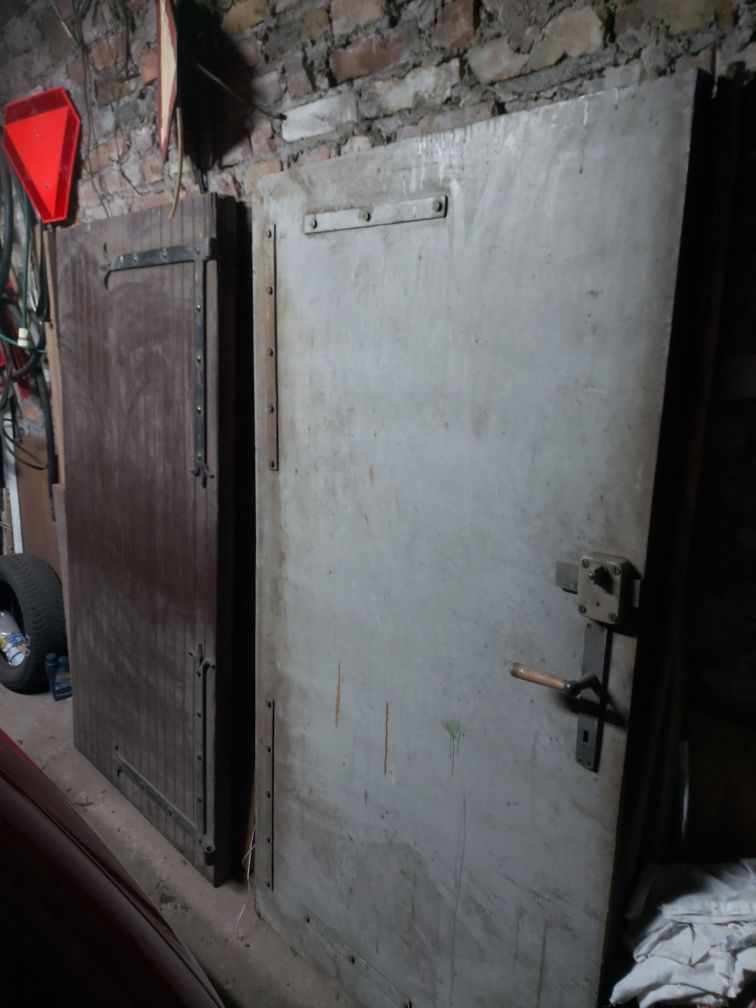 Drzwi garażowe 303x187