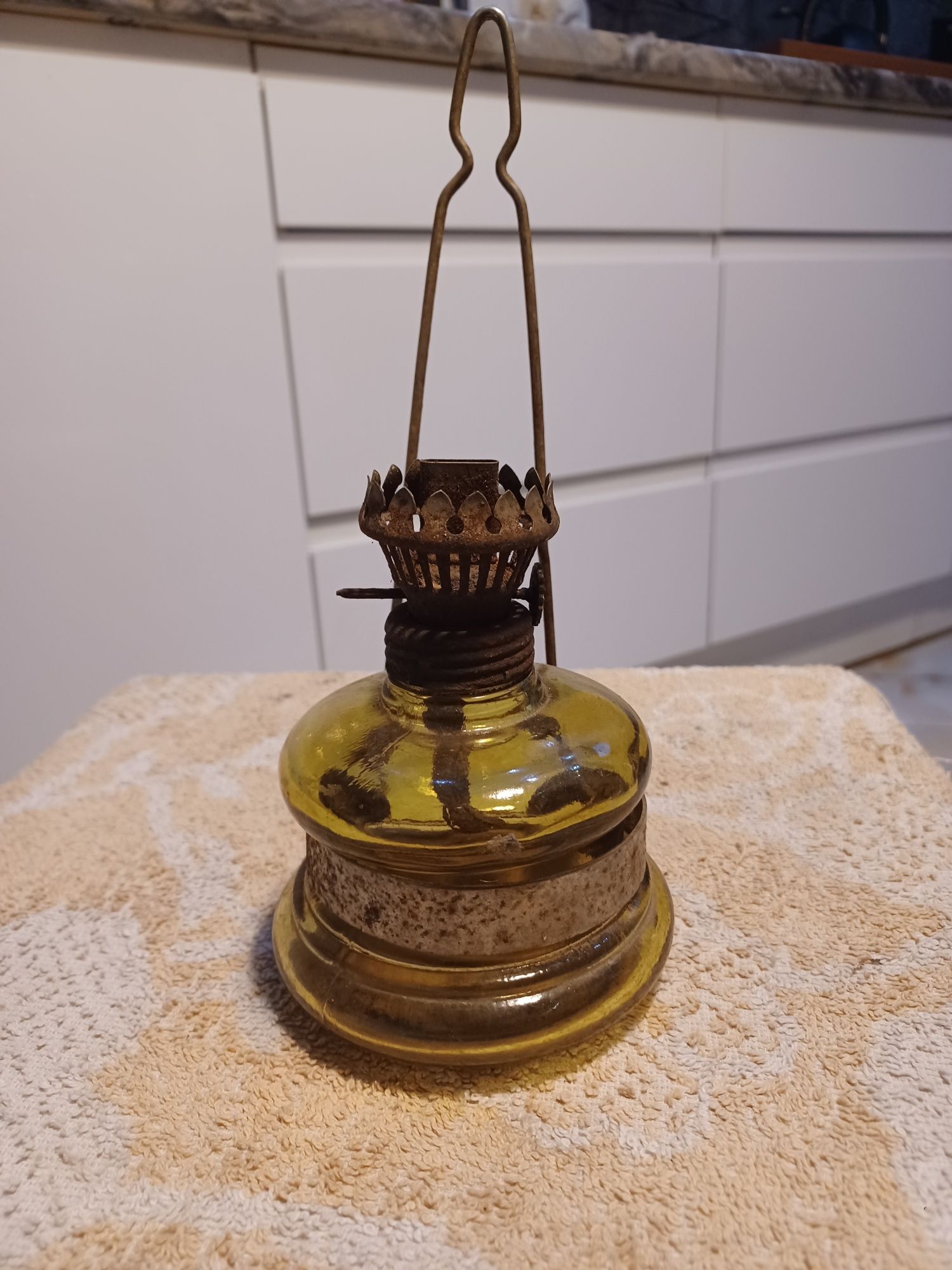 Stara lampa naftowa
