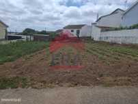 Lote de terreno com 560.25m2