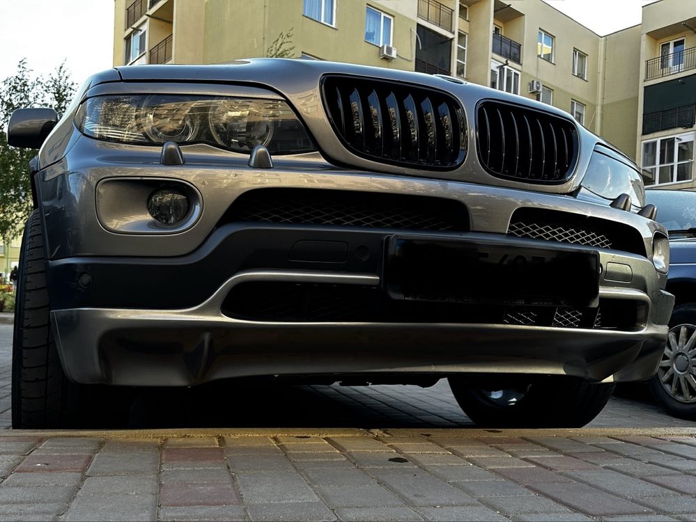 Накладка переднього бампера BMW X5 E53 (2003-2006)