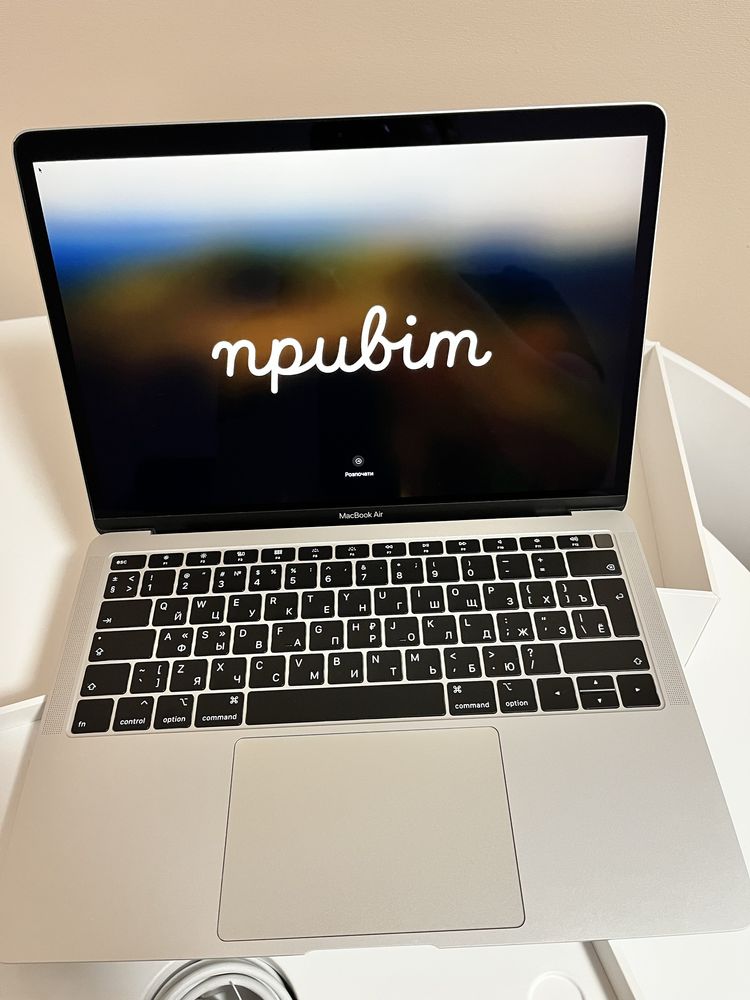 MacBook Air 13 Silver 1,6GHz/8Gb/128Gb A1932 09/2019 MVFK2UA/A